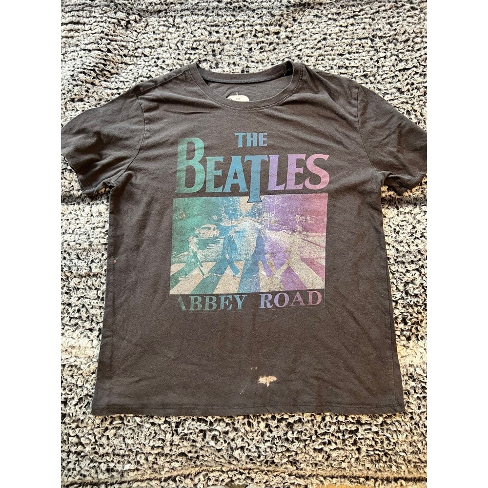 Girl's 2022 Apple Beatles T Shirt Size S